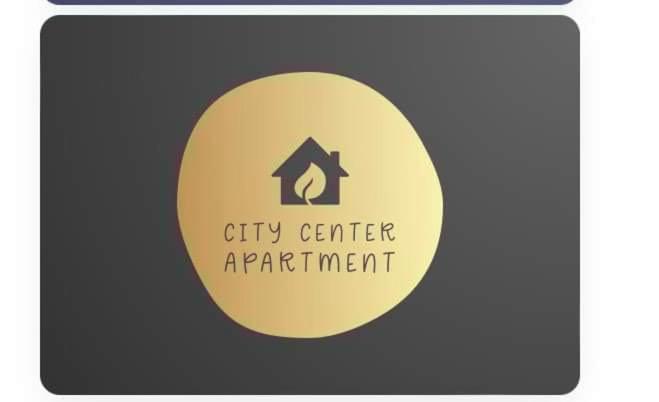 City Center Apartment Arta Bagian luar foto